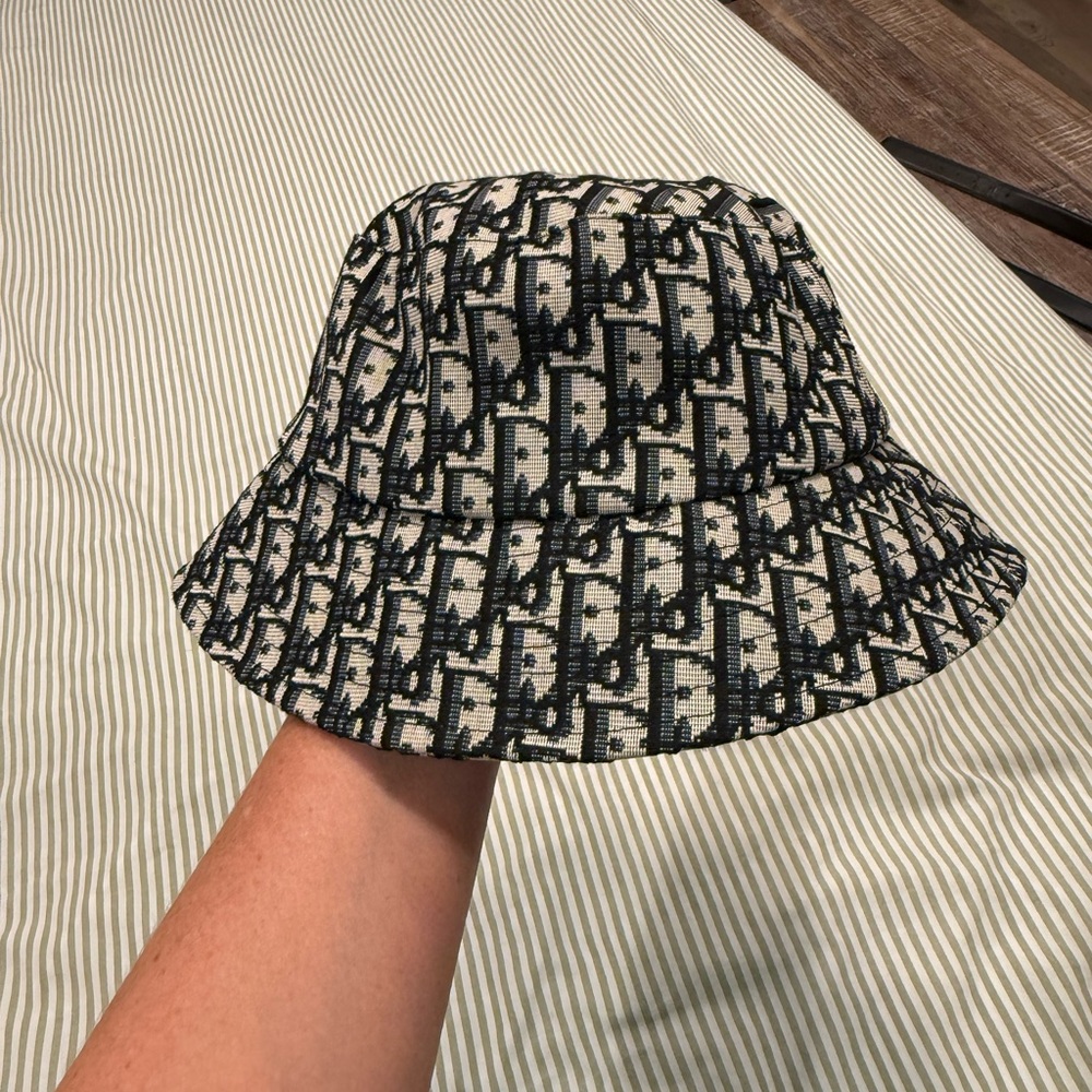 Navy and Cream Patterned Hat